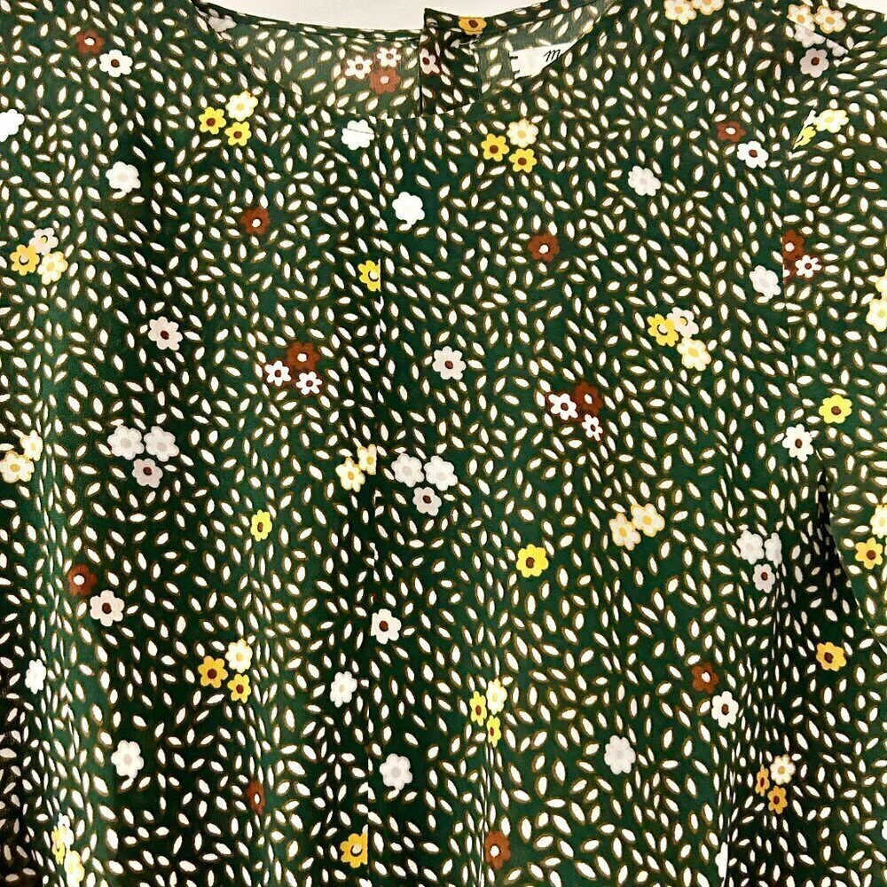 Madewell 100% Silk Button-Back Tie Tee in Dropleaf Floral in Forest Green Size S - Picture 5 of 9